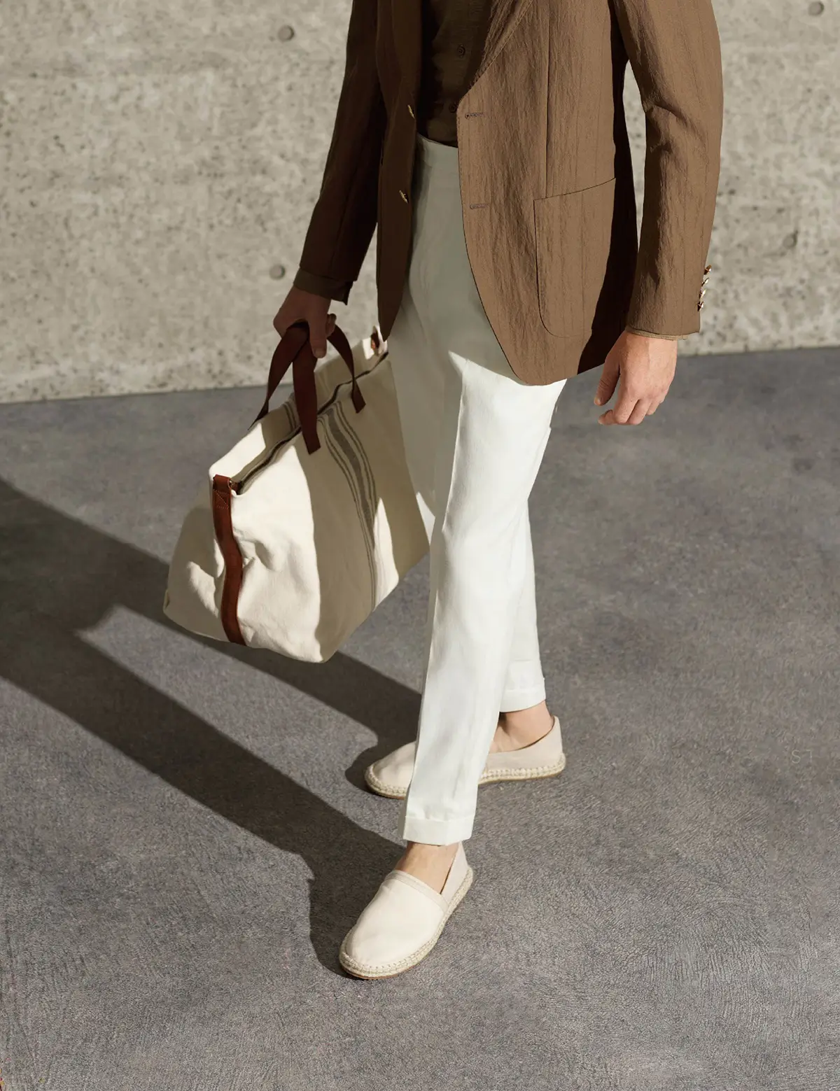 Tailored Pants Vs. Off-the-Rack: What You Are Missing